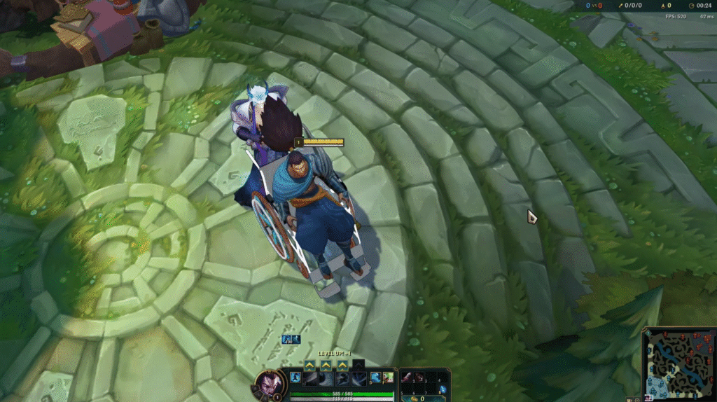 League of Legends movement and camera control settings